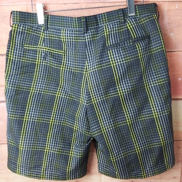 🍄3/50$🍄 PGA TOUR Pro Series Golf plaid shorts size 36 - Picture 3 of 5